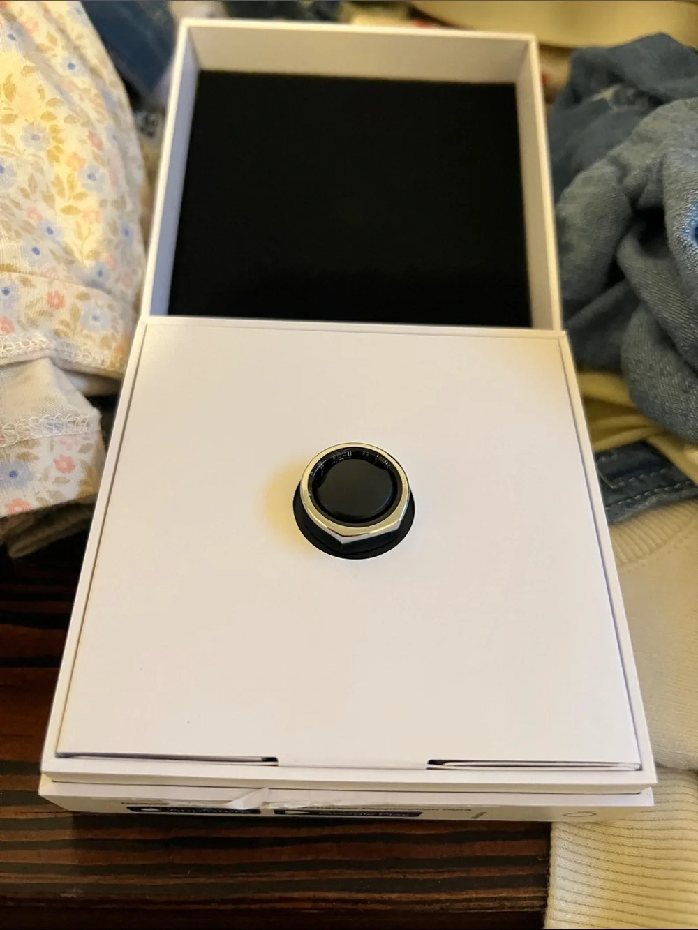 Oura Ring in Silver with Black Inner Face